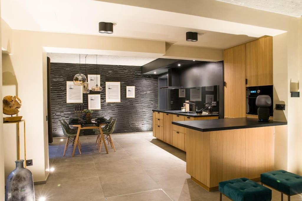 Buenas Noches Villa Standing Piscine & Wellness Boncelles ภายนอก รูปภาพ