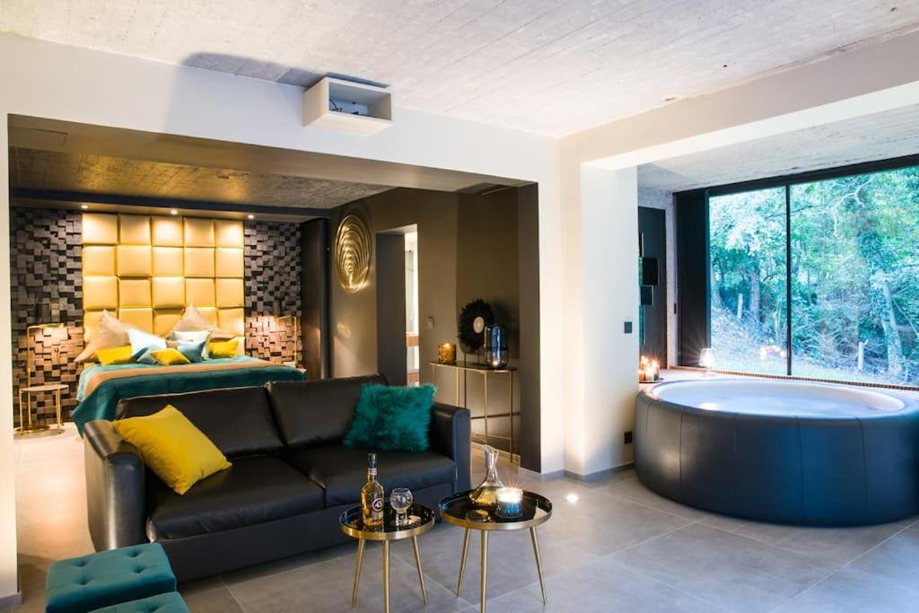 Buenas Noches Villa Standing Piscine & Wellness Boncelles ภายนอก รูปภาพ